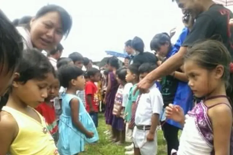 Sunday School children lined up for outdoor activities